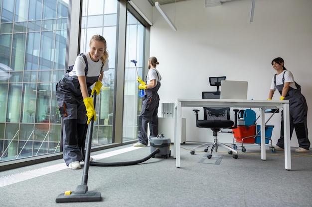 Commercial Deep Cleaning